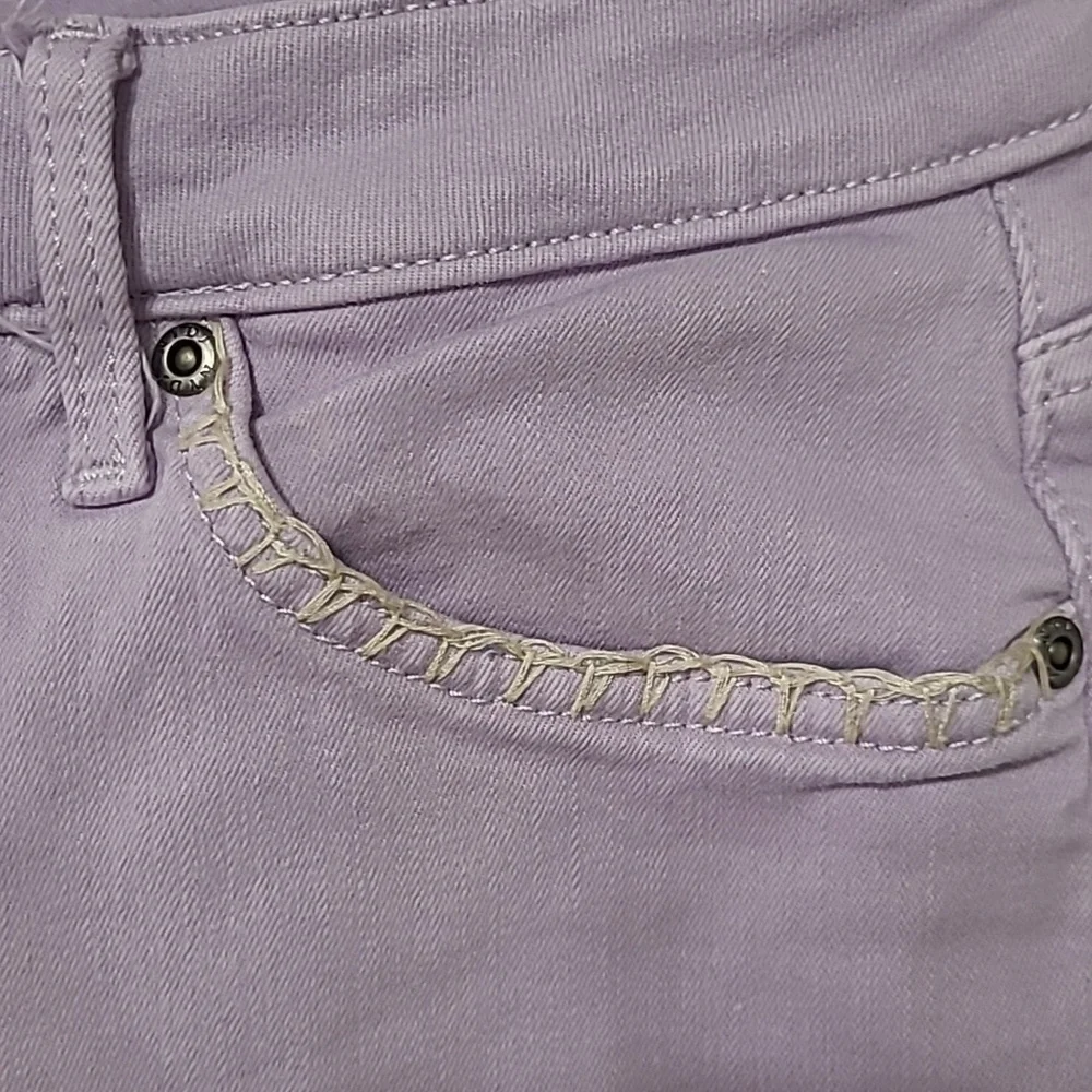 NYDJ Light Purple/Lilac AMI Skinny Jeans size 6 - Picture 5 of 8